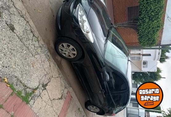 Autos - Peugeot 207 2014 Nafta 106800Km - En Venta