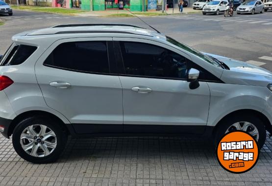 Autos - Ford ECOSPORT TITANIUM 1.6N 2014 Nafta 140000Km - En Venta