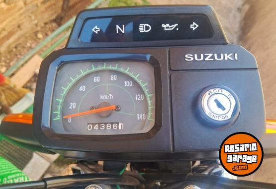 Motos - Suzuki Ax 100 2023 Nafta 4300Km - En Venta