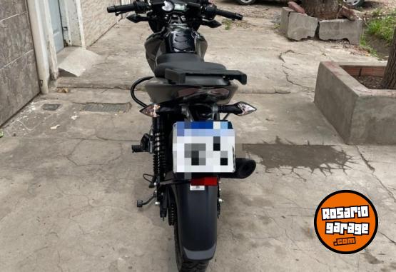 Motos - Bajaj Rouser 125 2025 Nafta 3800Km - En Venta