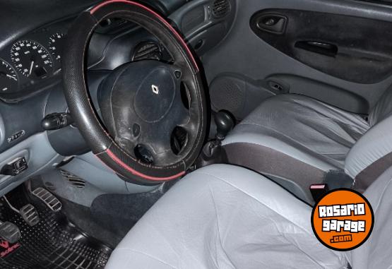 Autos - Renault Scenic 1998 Nafta 277000Km - En Venta