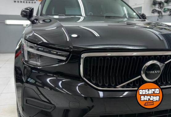 Camionetas - Volvo XC40 2024 Electrico / Hibrido 10000Km - En Venta