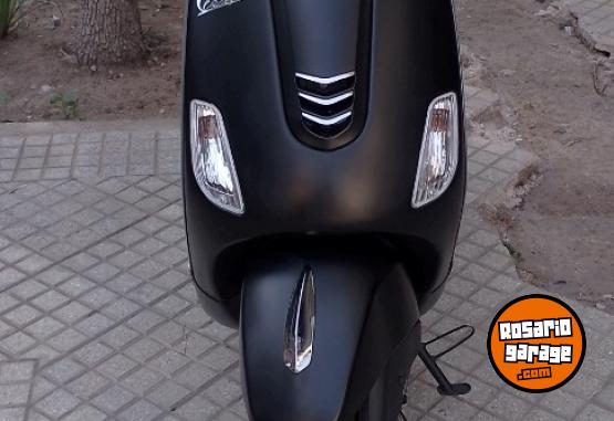 Motos - Vespa Vxl 2024 Nafta 3000Km - En Venta