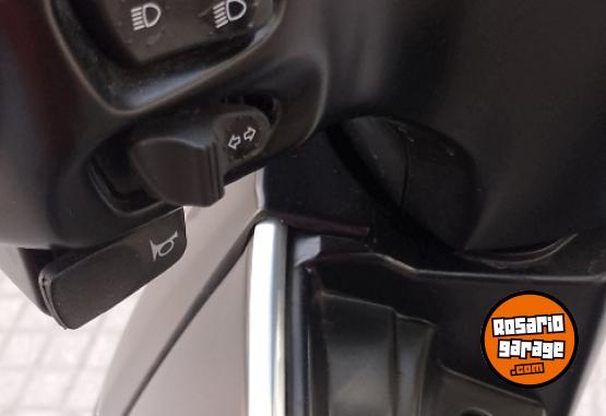 Motos - Vespa Vxl 2024 Nafta 3000Km - En Venta