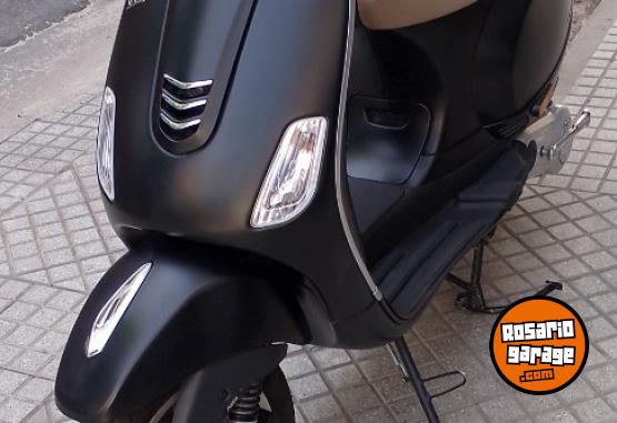 Motos - Vespa Vxl 2024 Nafta 3000Km - En Venta