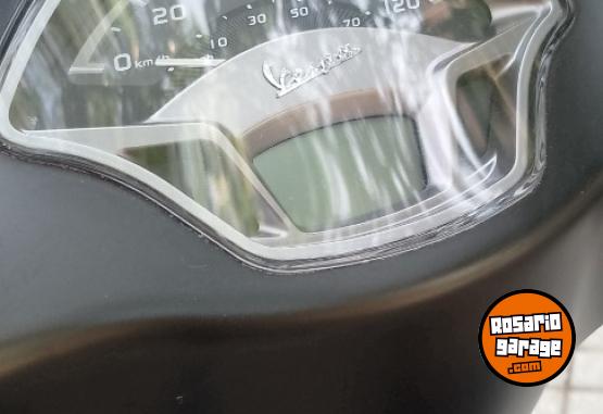 Motos - Vespa Vxl 2024 Nafta 3000Km - En Venta