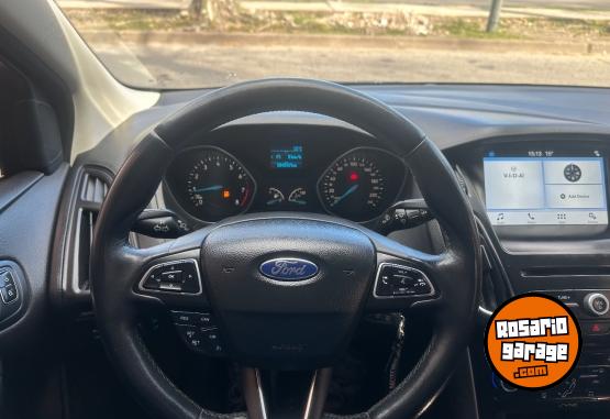 Autos - Ford Focus SE LN 2019 Nafta 105000Km - En Venta