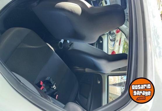 Autos - Volkswagen UP 2018 Nafta 128000Km - En Venta