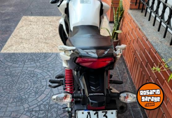 Motos - Honda Twister 125 2021 Nafta 14600Km - En Venta