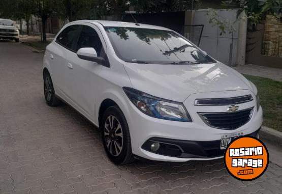 Autos - Chevrolet Onix 2015 GNC 130000Km - En Venta