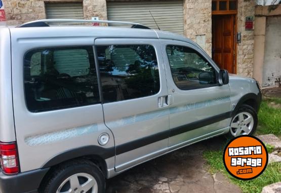 Utilitarios - Peugeot Partner PATAGONIA 2018 Diesel 120000Km - En Venta