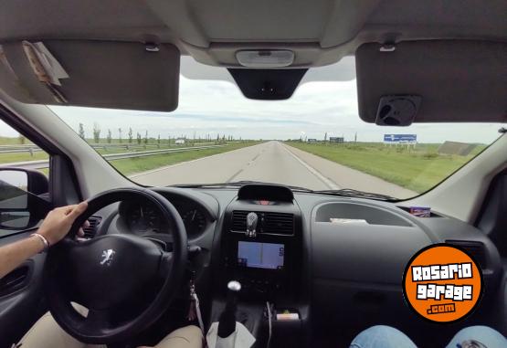 Utilitarios - Peugeot Expert 2010 Diesel 150000Km - En Venta