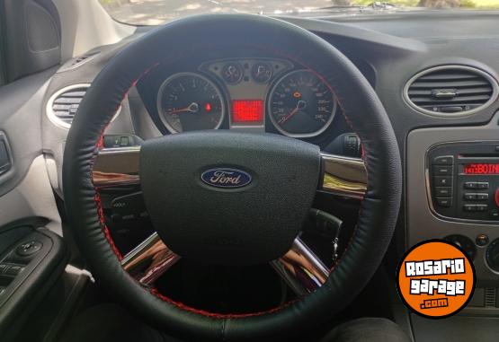 Autos - Ford Focus II EXE 2010 Nafta 107000Km - En Venta