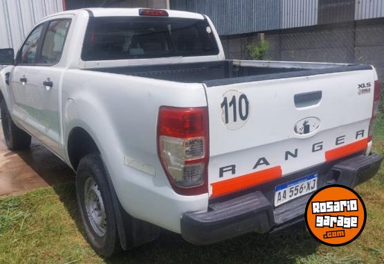 Camionetas - Ford Ranger 3.2 XLS 2016 Diesel 350000Km - En Venta