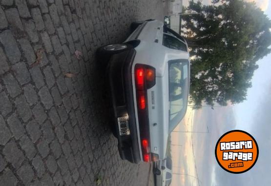 Autos - Renault 19 1997 GNC 267000Km - En Venta