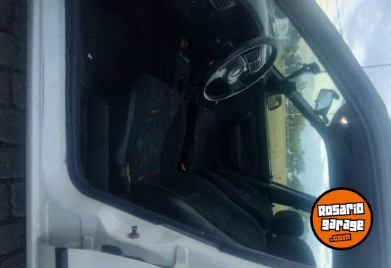 Autos - Renault 19 1997 GNC 267000Km - En Venta