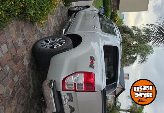 Camionetas - Ford Ranger Limited 2021 Diesel 142000Km - En Venta