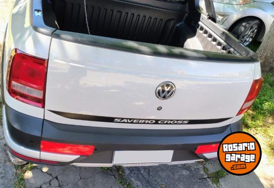 Camionetas - Volkswagen Saveiro Cross 2017 Nafta 44345Km - En Venta