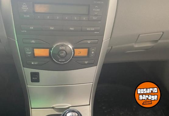 Autos - Toyota Corolla XEI 6 ta 2013 Nafta 140000Km - En Venta