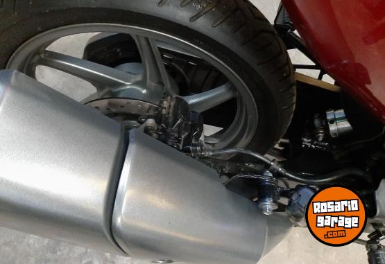 Motos - Honda Invicta 150 2015 Nafta 12300Km - En Venta