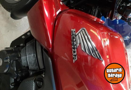 Motos - Honda Invicta 150 2015 Nafta 12300Km - En Venta