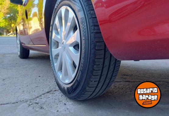 Autos - Nissan Versa 2017 Nafta 114000Km - En Venta