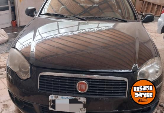 Autos - Fiat Siena 2012 GNC 120000Km - En Venta