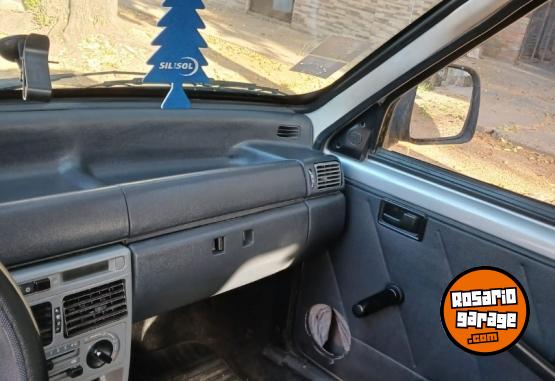 Utilitarios - Fiat Fiorino fire 2011 Nafta 282000Km - En Venta