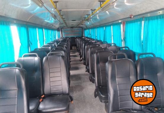 Camiones y Grúas - Colectivo M B 1722 - En Venta