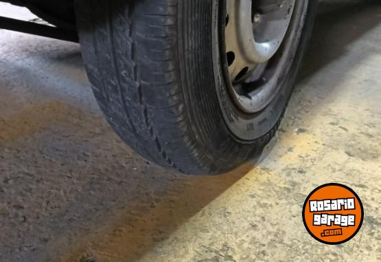 Utilitarios - Toyota Hilux 4x2 2.8 1999 Diesel 412000Km - En Venta