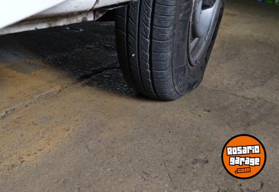 Utilitarios - Toyota Hilux 4x2 2.8 1999 Diesel 412000Km - En Venta