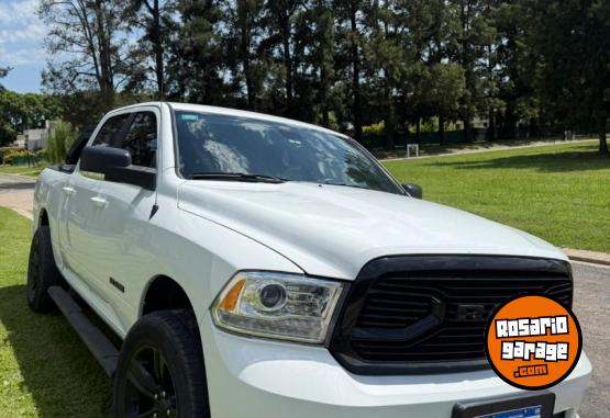 Camionetas - RAM RAM 1500 night edition 2023 Nafta 47000Km - En Venta