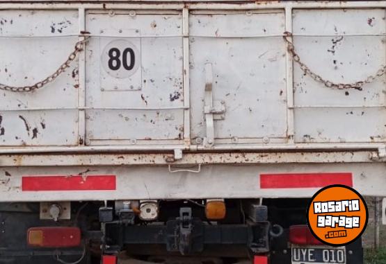 Camiones y Gr�as - Mercedes 1114 turbo - En Venta