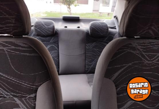 Autos - Fiat Siena 2015 GNC 453000Km - En Venta