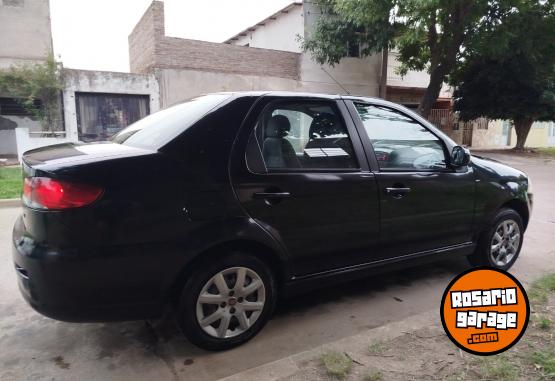 Autos - Fiat Siena 2015 GNC 453000Km - En Venta