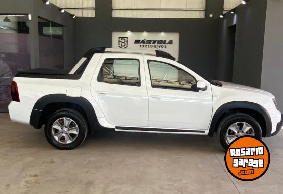 Camionetas - Renault Duster Oroch Outsider 2018 Nafta 78300Km - En Venta