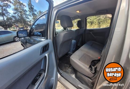 Camionetas - Ford RANGER 3.2 XLS 4X4 2014 Diesel 200000Km - En Venta