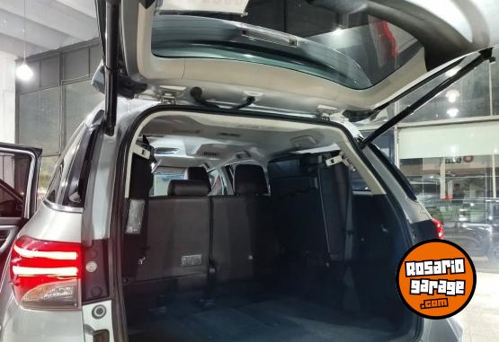 Camionetas - Toyota SW4 SRX 2.8 7 ASIENTOS AT 2017 Diesel 140000Km - En Venta