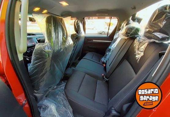 Camionetas - Toyota Hilux 2023 Diesel 12Km - En Venta