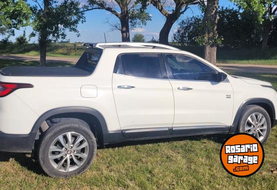 Camionetas - Fiat Toro Volcano 4X4 FULL 2018 Diesel 103000Km - En Venta
