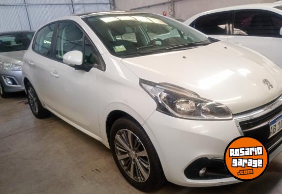Autos - Peugeot 209 2017 Nafta 105000Km - En Venta