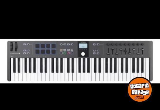 Instrumentos Musicales - CONTROLADOR MIDI ARTURIA KEYLAB ESSENTIAL 61 - En Venta