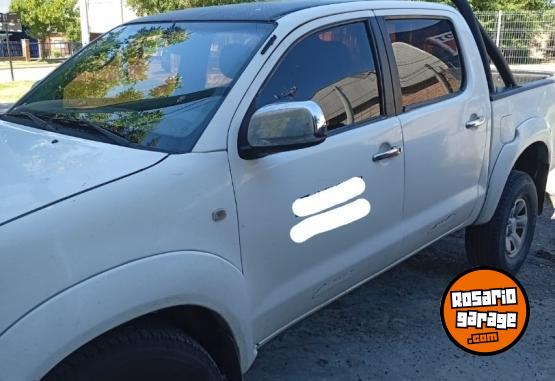 Camionetas - Toyota Hilux 4x2 SR C/AB 3.0 2011 Diesel 341000Km - En Venta
