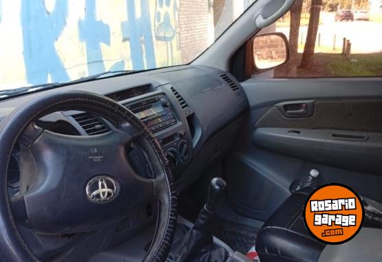 Camionetas - Toyota Hilux 4x2 SR C/AB 3.0 2011 Diesel 341000Km - En Venta