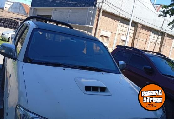 Camionetas - Toyota Hilux 4x2 SR C/AB 3.0 2011 Diesel 341000Km - En Venta