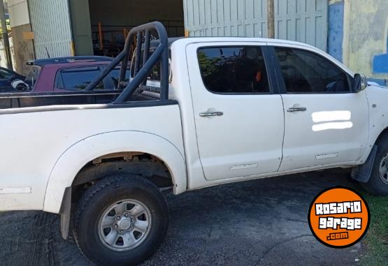 Camionetas - Toyota Hilux 4x2 SR C/AB 3.0 2011 Diesel 341000Km - En Venta