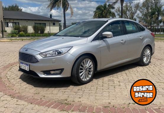 Autos - Ford Focus III Titanium AT 2018 Nafta 99500Km - En Venta