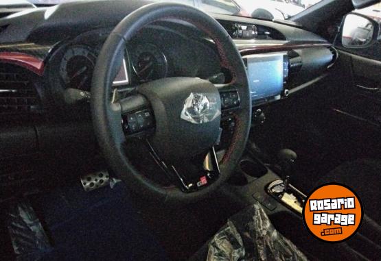 Camionetas - Toyota HILUX GR S OKM 2023 NEGRA 2023 Diesel 10Km - En Venta