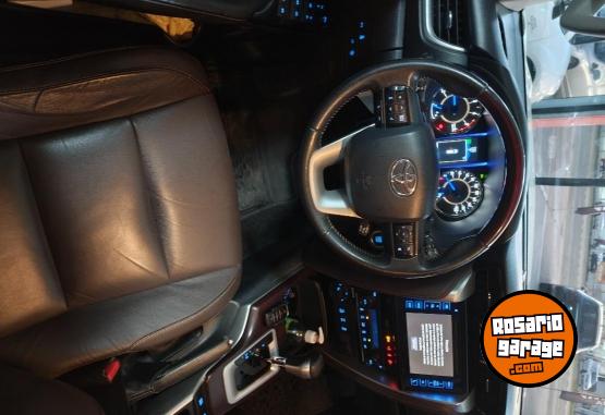 Camionetas - Toyota SW4 srx 2016 Diesel 184000Km - En Venta