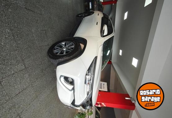 Camionetas - Toyota SW4 srx 2016 Diesel 184000Km - En Venta